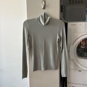 Sunday Best freshman ribbed turtleneck